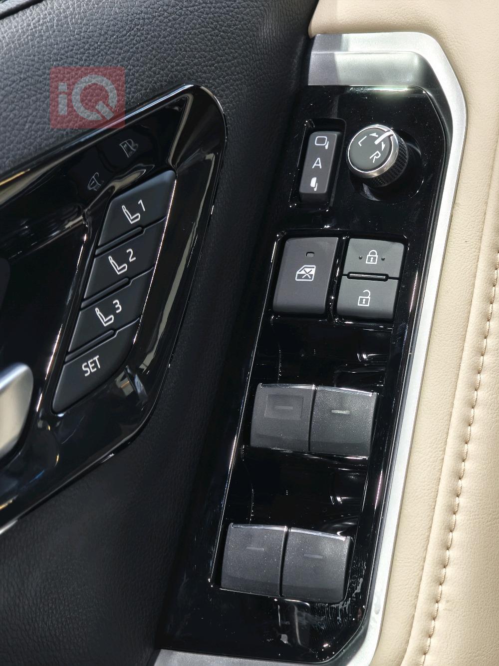 تويوتا لاندكروزر